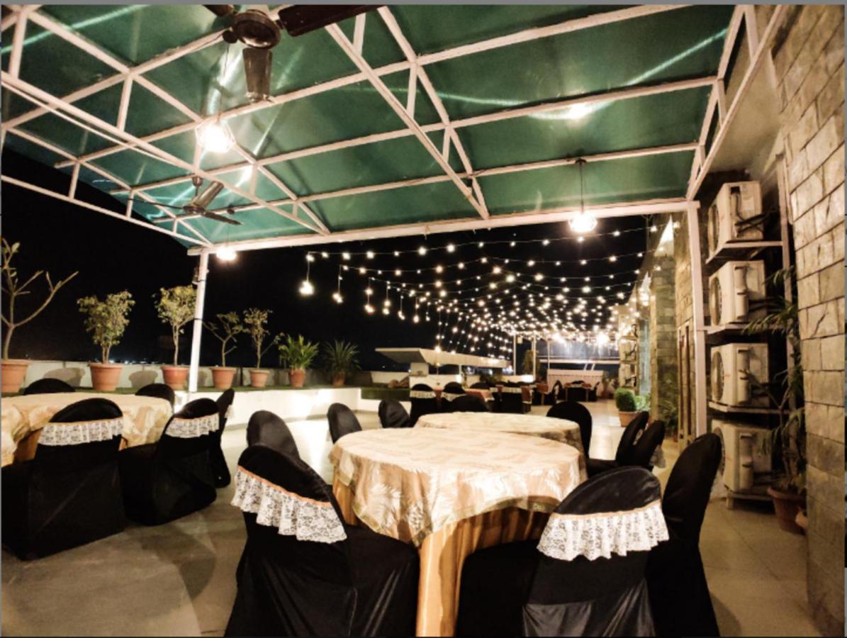 Hotel Badrika Inn Rewa Exterior photo
