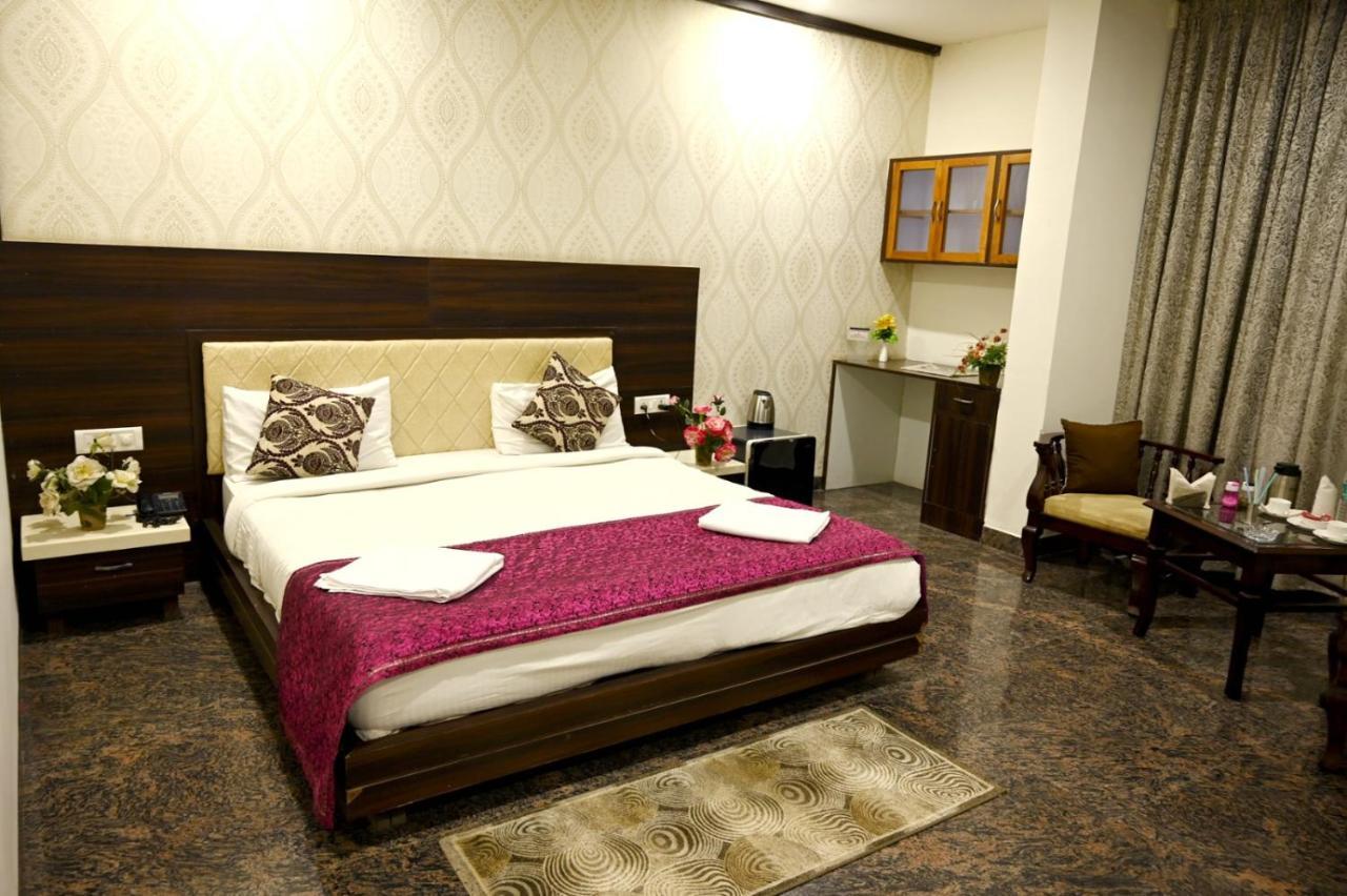 Hotel Badrika Inn Rewa Exterior photo